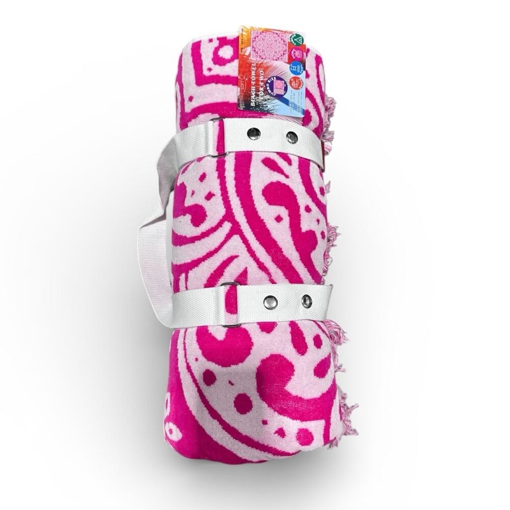 LOFT By Loftex Beach Towel jumbo Size 72 in x 84 in Pink and White - Picture 4 of 4